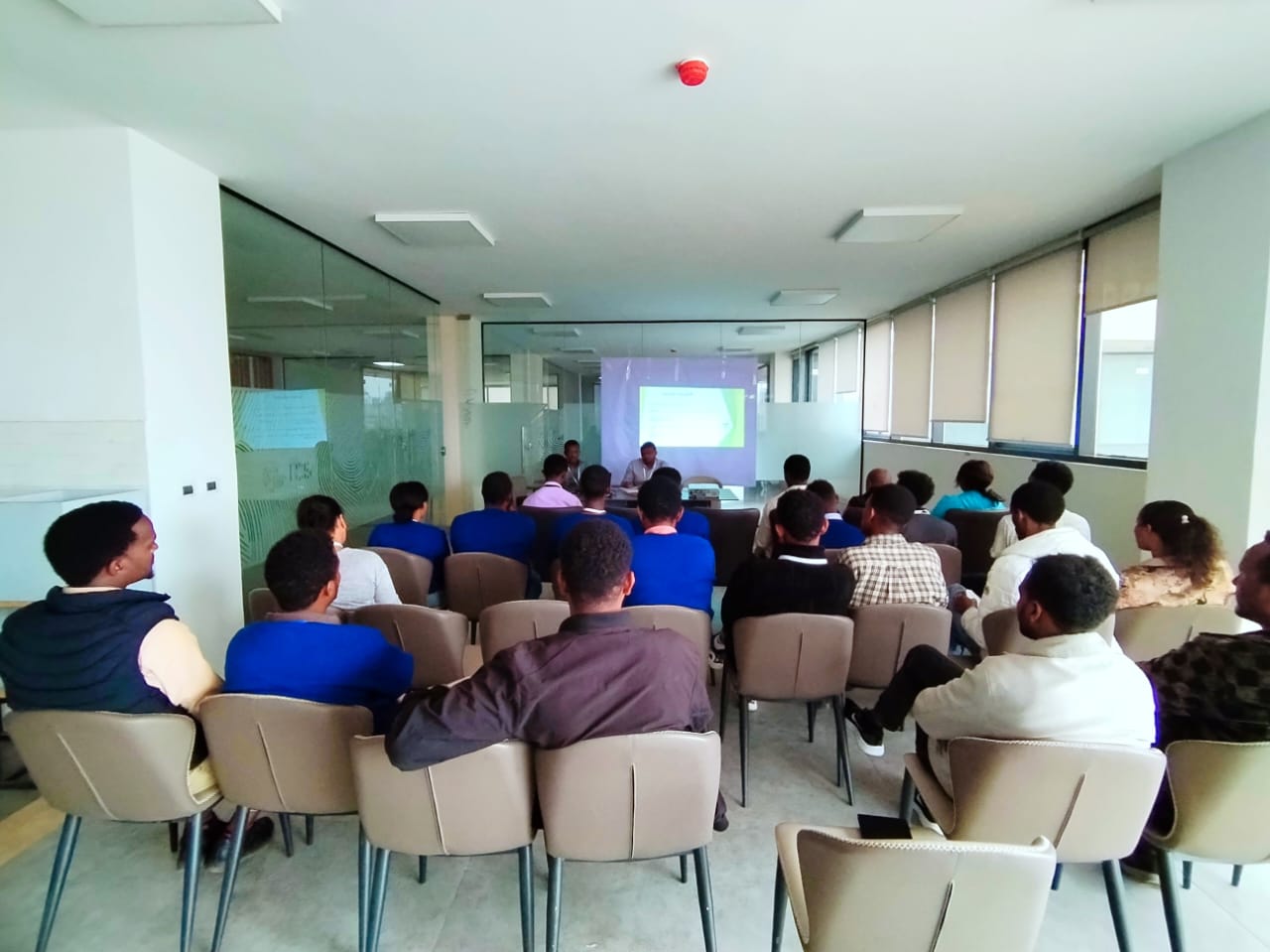 የሕብረት አንድ ቤተሰብ አንድ አባላት ወርሃዊ መደበኛ ውይይት መጋቢት 12/2018 ዓ.ም ተካሄደ