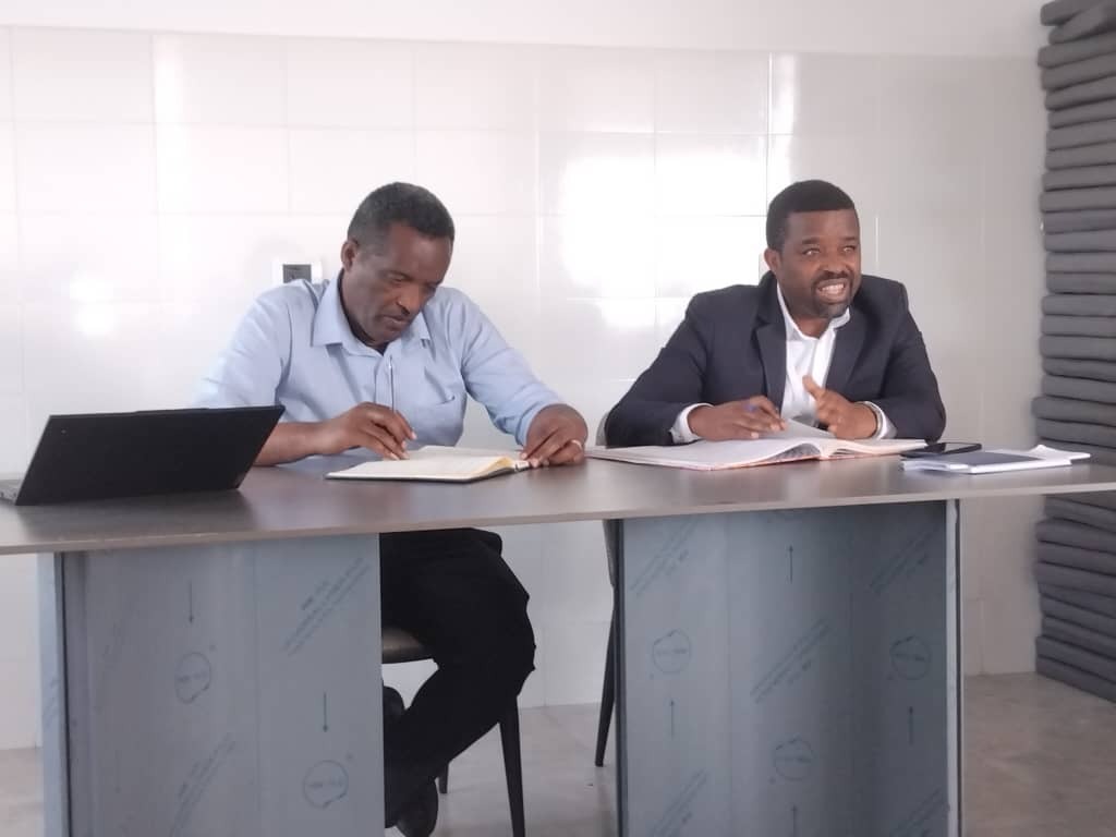 ቤተሰብ አንድ ስብሰባዎች