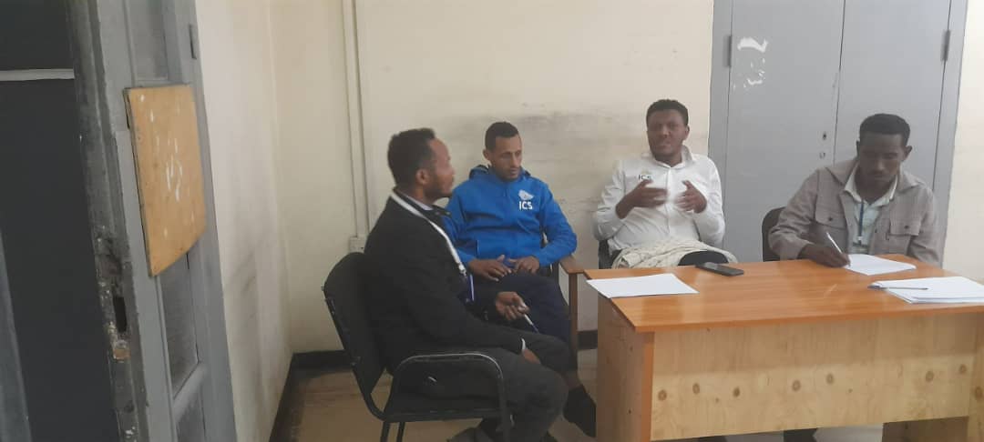ሀሙስ ጥቅምት 06 2018 ዓም በጥቁር አንበሳ በሚገኘው ቅርንጫፍ ቢሮ ቁጥር 29 ላይ በመሰብሰብ  አዲስ ከተመረጡት የኢንስፔክሽንና ስነምግባር የህብረት 1 ኮሚቴ አባላት የእርስ በርስ ትውውቅ ማድረግ እና ቋሚ አድራሻ መለዋወጥ።