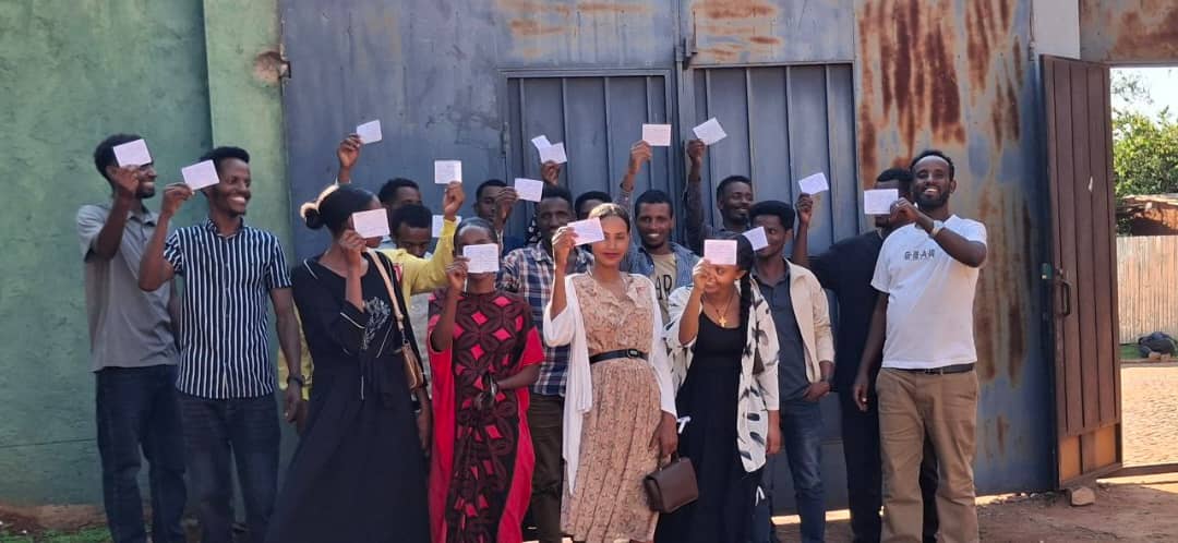 የቡሌ ሆራ ኢሚግሬሽን ቅርንጫፍ ሠራተኞች ለሀገራዊ ሚርጫ ለመምርጥ  ከመሪያችን ጎንነን በመቆም እንመሪጣለን
