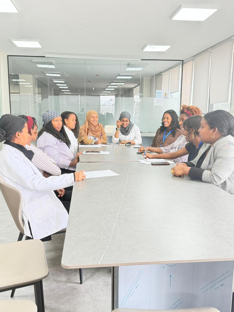 የብልፅግና ፓርቲ የሴቶች ክንፍ ህብረት 1 አመራሮች እና አባላት በዛሬዉ እለት 4-09-2018 ዓ.ም በተለያዩ አጀንዳዎች ላይ ተወያይቶዋል በዉይይቱም ወቅታዊ ጉዳዮች ላይ በማተኮር ሌሎች ጉዳዮችንም ተመልክቶዋል።