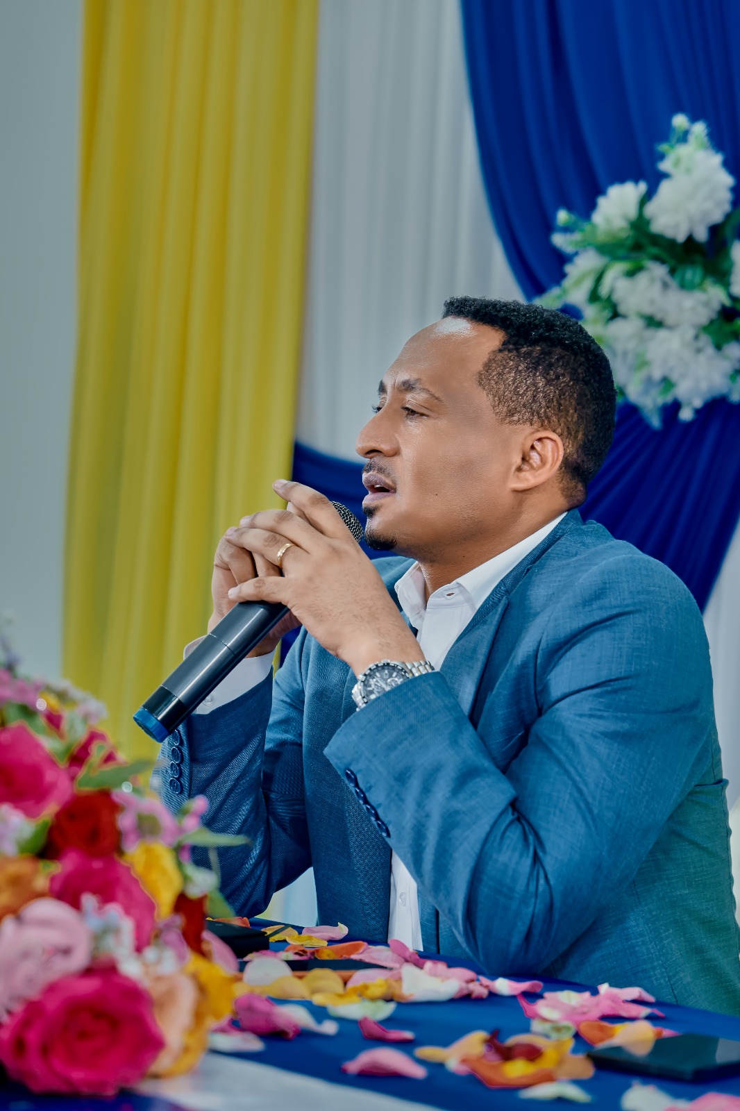 የኢሚግሬሽንና ዜግነት አገልግሎት የብልፅግና ፓርቲ አመራሮች እና አባላት በወቅታዊ ጉዳዮች ዙሪያ ውይይት አደረጉ፡፡