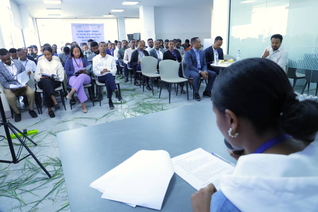 የኢሚግሬሽንና ዜግነት አግልግሎት ህብረት ቁጥር 1 እና 2 ዉጤታማ ምርጫ ለተምሳሌት ሃገር በሚል ርዕስ ይዞ የወጣዉ የፓርቲያችን መጻሄት ላይ ለአባላት ስልጠና መሰጠት ጀመረ